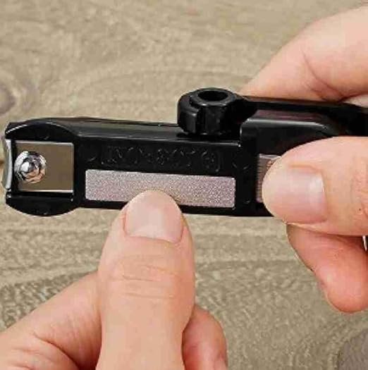 nail cutter 3 Magnifying Nail Cutter | Precision Nail Clipper with Enhanced Visibility - Image 4